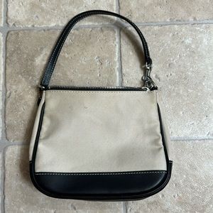 Coach Small Canvas Trimmed with Fine Leather Wristlet ~ No:BOJ-7704